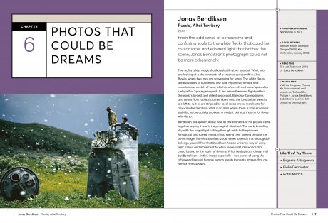 Look At This If You Love Great Photography: A critical curation of 100 essential photos * Packed with links to further reading, listening and viewing to take your enjoyment to the next level (Hardback)