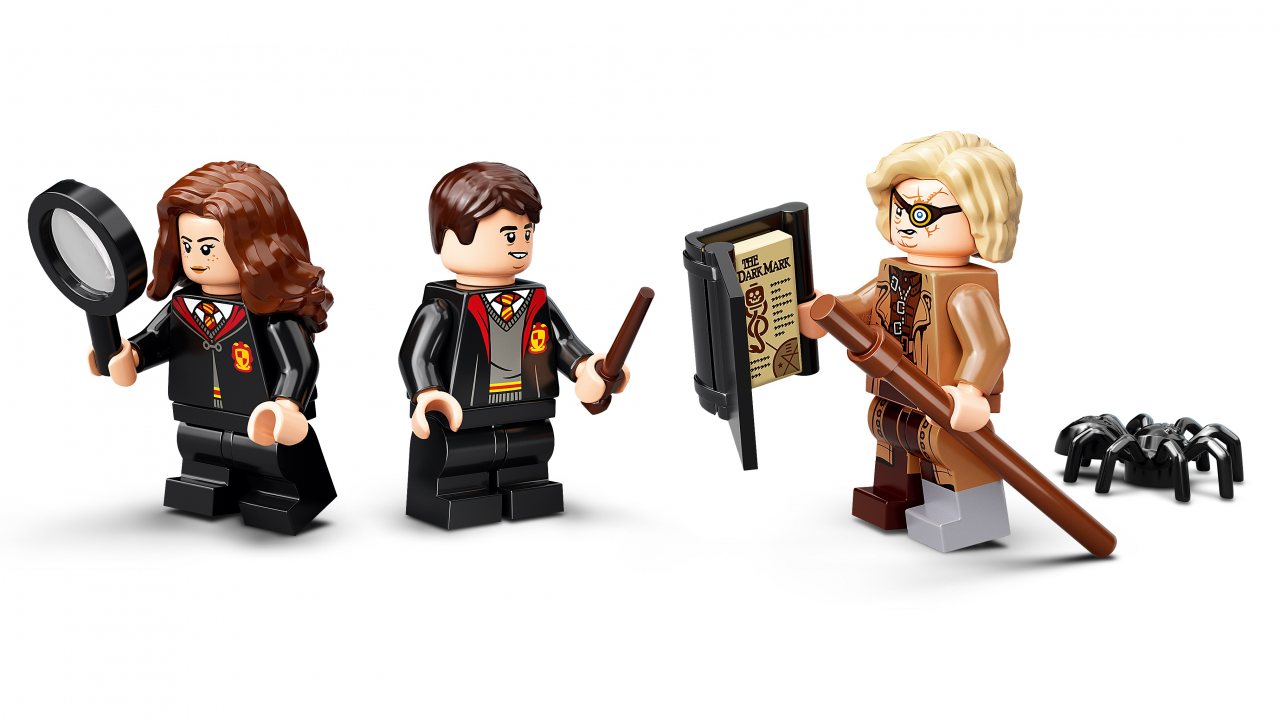 LEGO® Harry Potter Defence Against The Dark Arts Class Book: 76397 ...