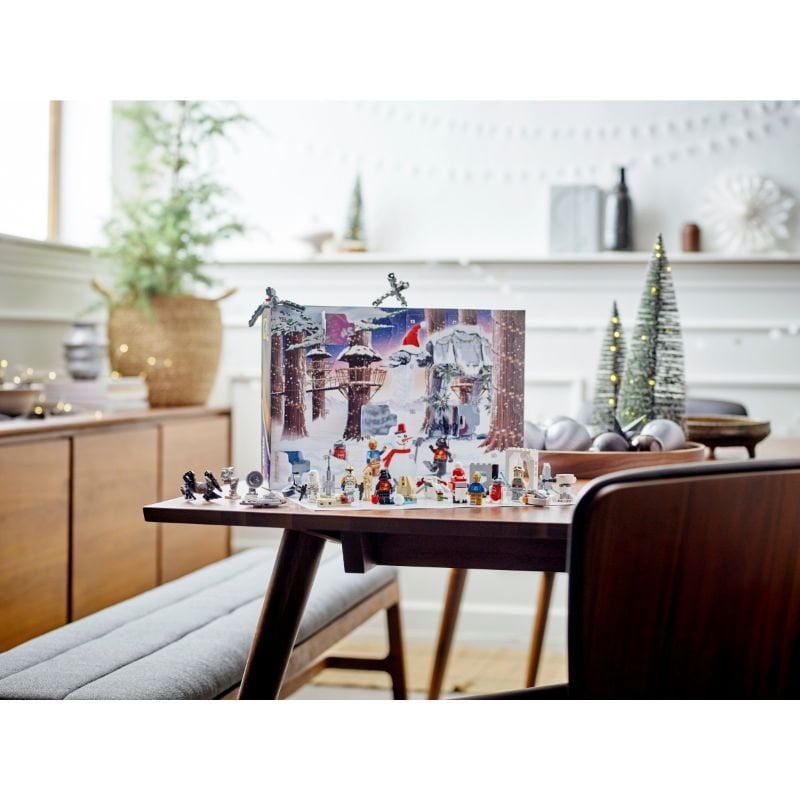 LEGO ® Star Wars Advent Calendar 2022 75340 Waterstones