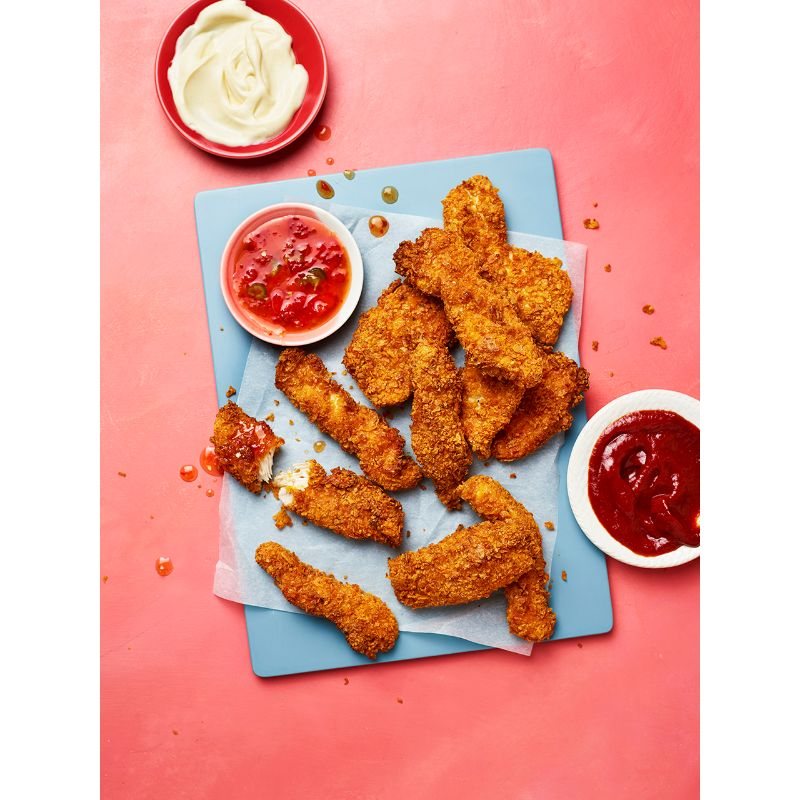 The Ultimate AirFryer Cookbook by Clare Andrews, Air Fryer UK