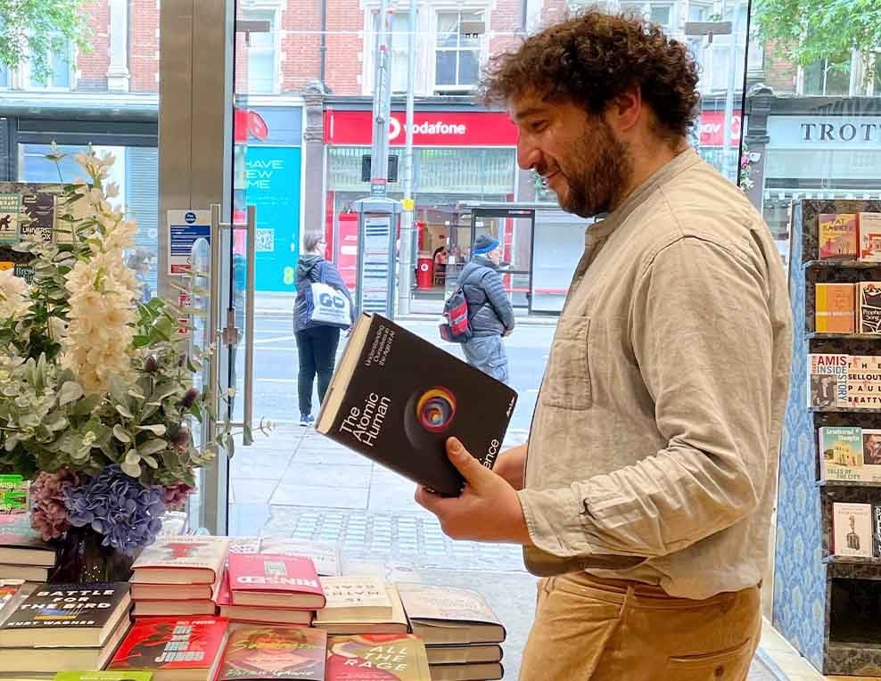 Retail Vacancies Working in Our and Cafes Waterstones