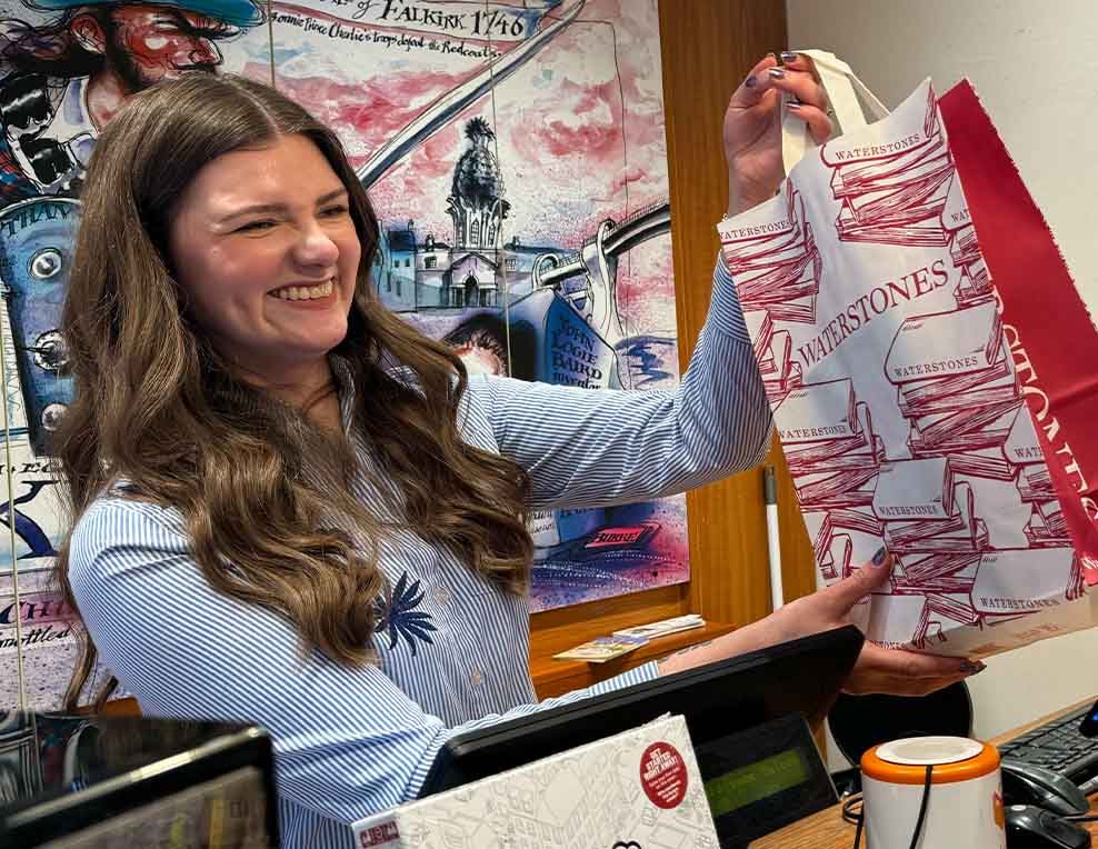 Retail Vacancies Working in Our and Cafes Waterstones