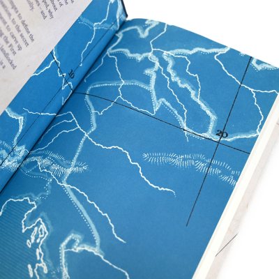 A History of the World in 47 Borders: The Stories Behind the Lines on Our Maps (Hardback)