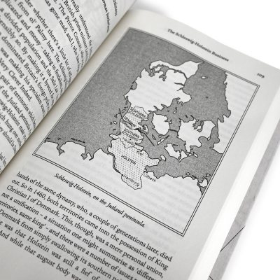 A History of the World in 47 Borders: The Stories Behind the Lines on Our Maps (Hardback)