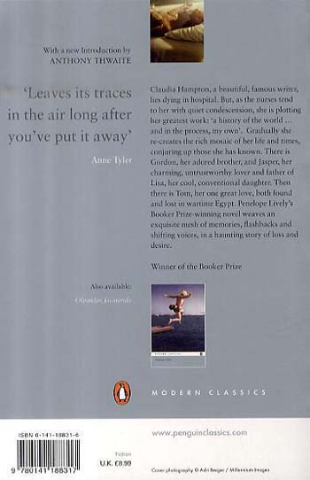 Moon Tiger - Penguin Modern Classics (Paperback)
