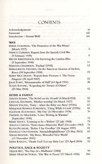 Cupcakes and Kalashnikovs: 100 years of the best Journalism by women (Paperback)