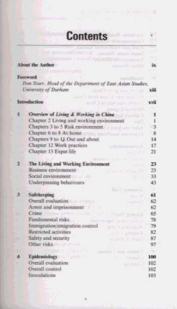 Living and Working in China: The Complete, Practical Guide to Living As An Expatriate in the People's Republic (Paperback)