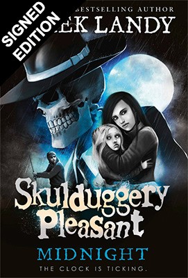 Midnight: Signed Edition with Additional Content from the Author - Skulduggery Pleasant 11 (Hardback)